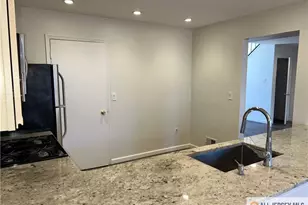 111 Wisbech Pl, Franklin Township, NJ 08873 - Photo 5