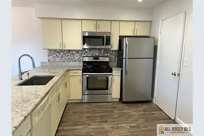 111 Wisbech Place, Franklin Township, NJ 08873 - Photo 3