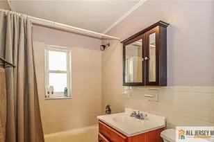 28 Garfield Park, Edison, NJ 08837 - Photo 13