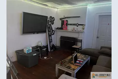 22 Lafayette Street, New Brunswick, NJ 08901 - Photo 3