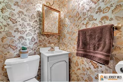 8 Whitehall Avenue, Edison, NJ 08820 - Photo 29