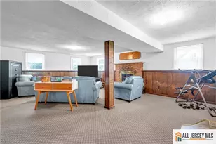 8 Whitehall Ave, Edison, NJ 08820 - Photo 27