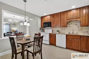 17 George Washington Dr, Monroe Township, NJ 08831 - Photo 13