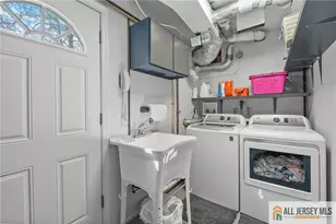 275 Alden Ave, Edison, NJ 08820 - Photo 33