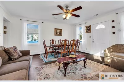 18 Avenue B, Helmetta, NJ 08828 - Photo 7