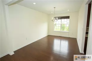 8 Wellesley Ave, Monroe Township, NJ 08831 - Photo 5