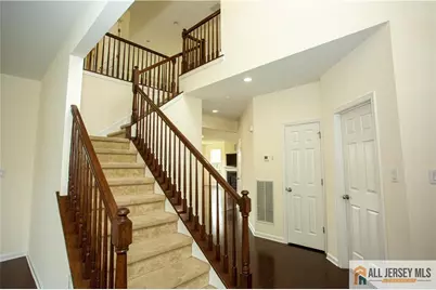 8 Wellesley Avenue, Monroe Township, NJ 08831 - Photo 3