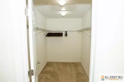 8 Wellesley Avenue, Monroe Township, NJ 08831 - Photo 15