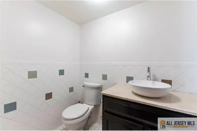 16 Adams Court, East Brunswick Township, NJ 08816 - Photo 17