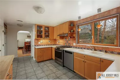 25 Voorhees Place, Metuchen, NJ 08840 - Photo 19