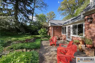 25 Voorhees Pl, Metuchen, NJ 08840 - Photo 37