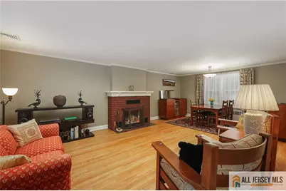 25 Voorhees Place, Metuchen, NJ 08840 - Photo 11