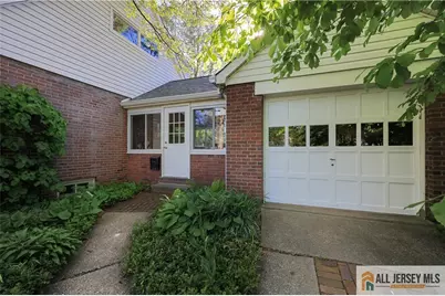 25 Voorhees Place, Metuchen, NJ 08840 - Photo 5