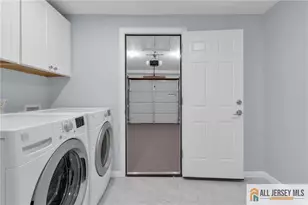 95 McKinley Ave, Colonia, NJ 07067 - Photo 37