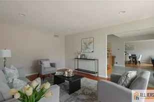 4 Maureen Ct, Edison, NJ 08820 - Photo 13