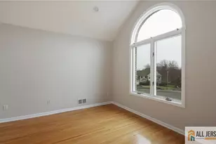 4 Maureen Ct, Edison, NJ 08820 - Photo 35