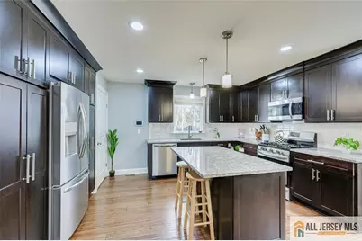 4 Pleasant Place, Metuchen, NJ 08840 - Photo 9