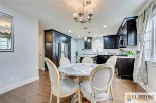 4 Pleasant Pl, Metuchen, NJ 08840 - Photo 7