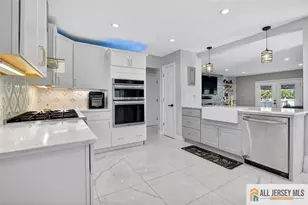 16 Colonial Dr, East Brunswick Township, NJ 08816 - Photo 9