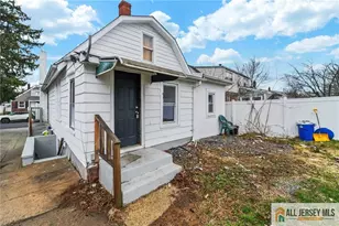 56 Caroline Ave, Trenton, NJ 08610 - Photo 3