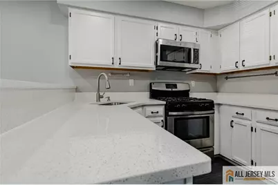 203 Concord Place, North Brunswick Township, NJ 08902 - Photo 3