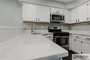 203 Concord Pl, North Brunswick Township, NJ 08902 - Photo 3