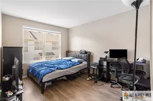 838 Harbortown Blvd, Perth Amboy, NJ 08861 - Photo 15