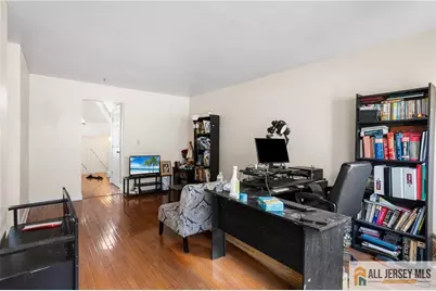 838 Harbortown Boulevard, Perth Amboy, NJ 08861 - Photo 7