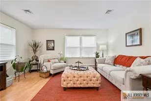 409 Oxford Ln, Monroe Township, NJ 08831 - Photo 3