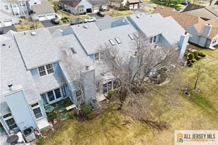 28 Daniel Webster Ave, Monroe Township, NJ 08831 - Photo 5