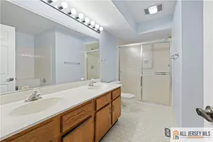 28 Daniel Webster Ave, Monroe Township, NJ 08831 - Photo 21