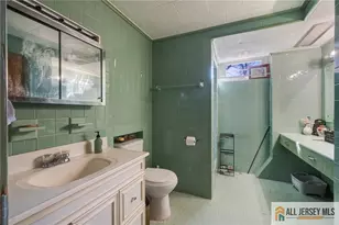 377 New Dover Rd, Colonia, NJ 07067 - Photo 21