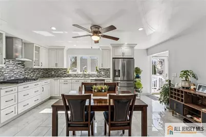 33 Safran Avenue, Edison, NJ 08837 - Photo 9