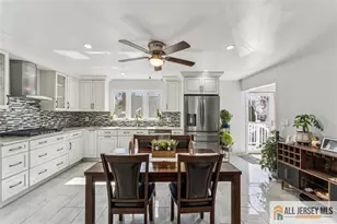 33 Safran Ave, Edison, NJ 08837 - Photo 9