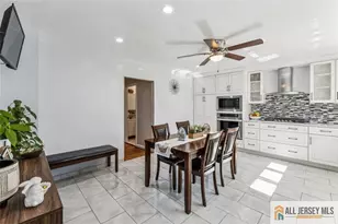 33 Safran Ave, Edison, NJ 08837 - Photo 13