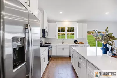 102 Fred Clark Drive, Pennington, NJ 08534 - Photo 5