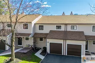 5 Lily court, Edison, NJ 08820 - Photo 1