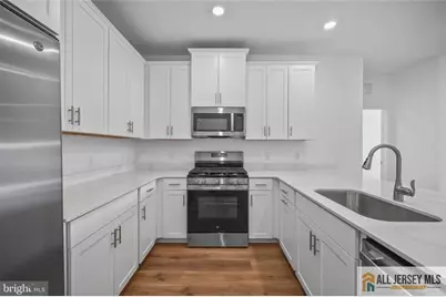 29101 Radford Court, Monroe Township, NJ 08831 - Photo 11