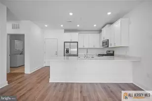 29101 Radford Ct, Monroe Township, NJ 08831 - Photo 7