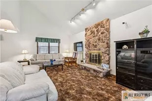 2 Grenoble Ct, Old Bridge Township, NJ 07747 - Photo 5