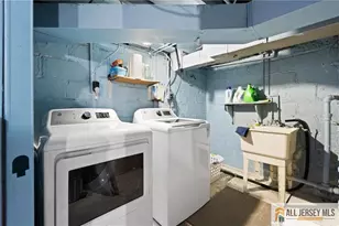 594 Ridgedale Ave, Woodbridge Township, NJ 07095 - Photo 23