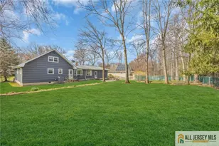 25 Greenwich Rd, Edison, NJ 08820 - Photo 47