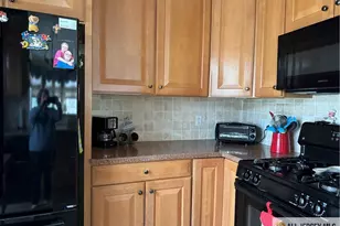 1113 Cedar Village Blvd, East Brunswick Township, NJ 08816 - Photo 11