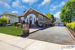 38 Simpson Ave, Edison, NJ 08817 - Photo 3