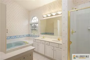 86 Leeds Ln, Monroe Township, NJ 08831 - Photo 11