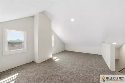 101 S Greasheimer Street, Manville, NJ 08835 - Photo 9