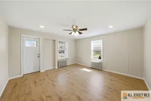 101 S Greasheimer St, Manville, NJ 08835 - Photo 5