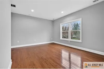 19 Utica Road, Edison, NJ 08820 - Photo 17