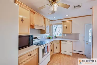 31 Marie Road, Fords, NJ 08863 - Photo 17