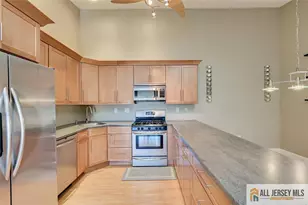 268 Kempsey Dr, North Brunswick Township, NJ 08902 - Photo 11